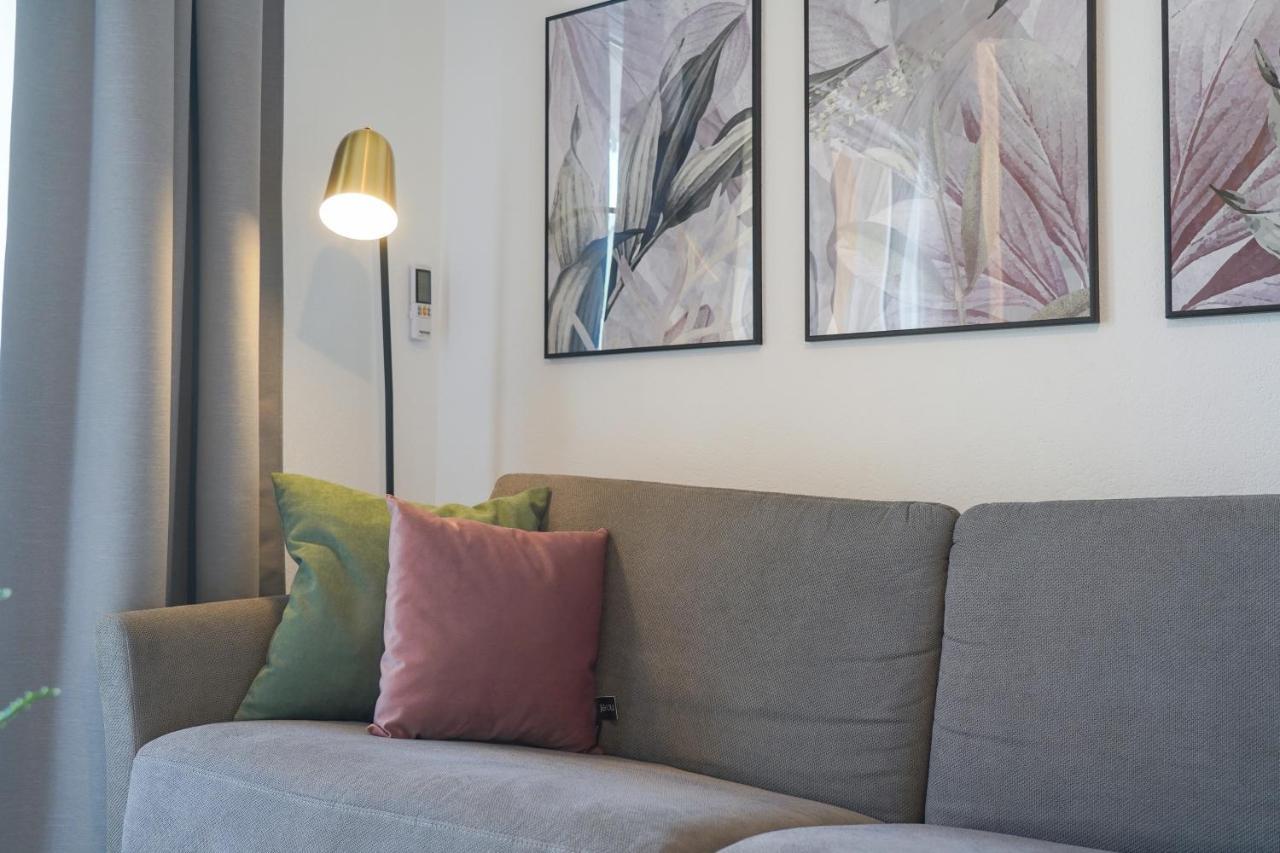 Apartmani Eterovic Baska Voda Luaran gambar