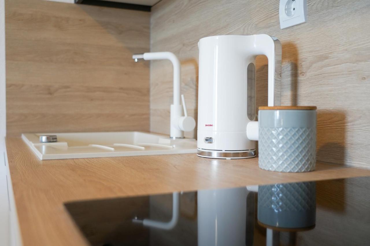 Apartmani Eterovic Baska Voda Luaran gambar