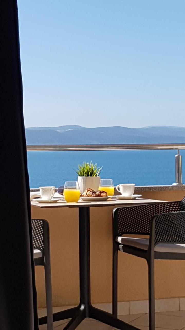 Apartmani Eterovic Baska Voda Luaran gambar